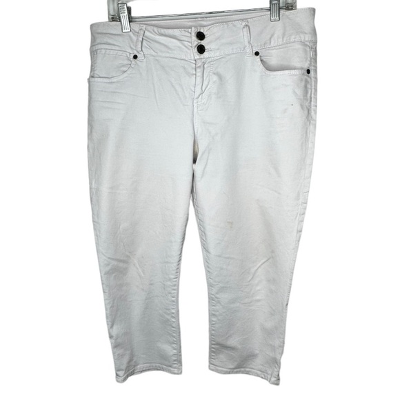 Talbot's Signature Crop Pants‎ - Picture 1 of 6